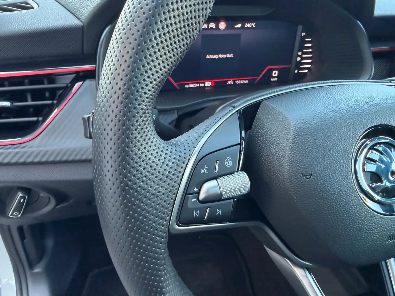 Skoda Scala 1,5TSi MonteCarlo Pano Sitzhz Kamera 150PS — معرض صور السيارة 14