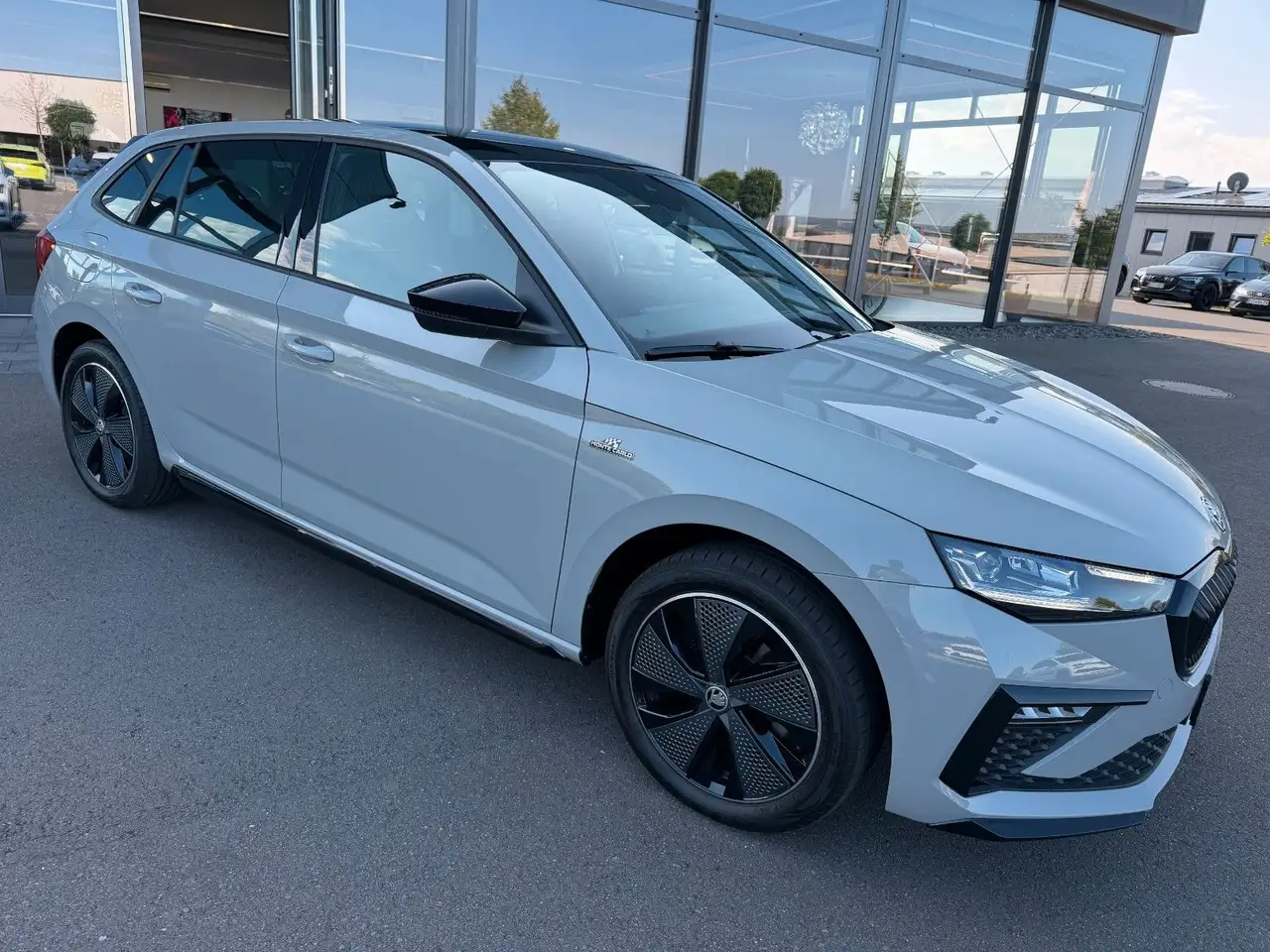 Skoda Scala 1,5TSi MonteCarlo Pano Sitzhz Kamera 150PS — معرض صور السيارة 5