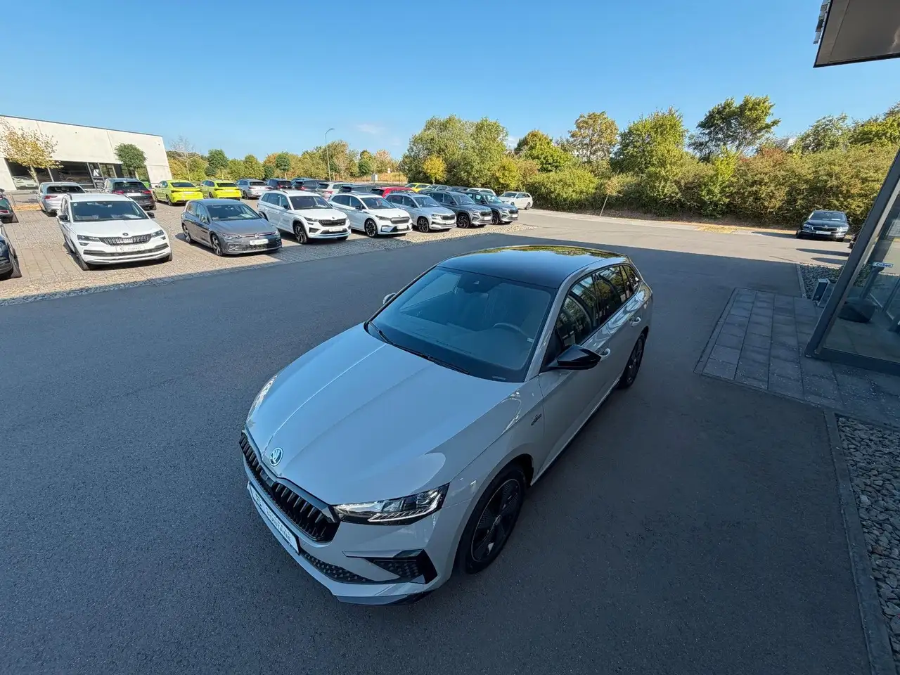Skoda Scala 1,5TSi MonteCarlo Pano Sitzhz Kamera 150PS — معرض صور السيارة 30