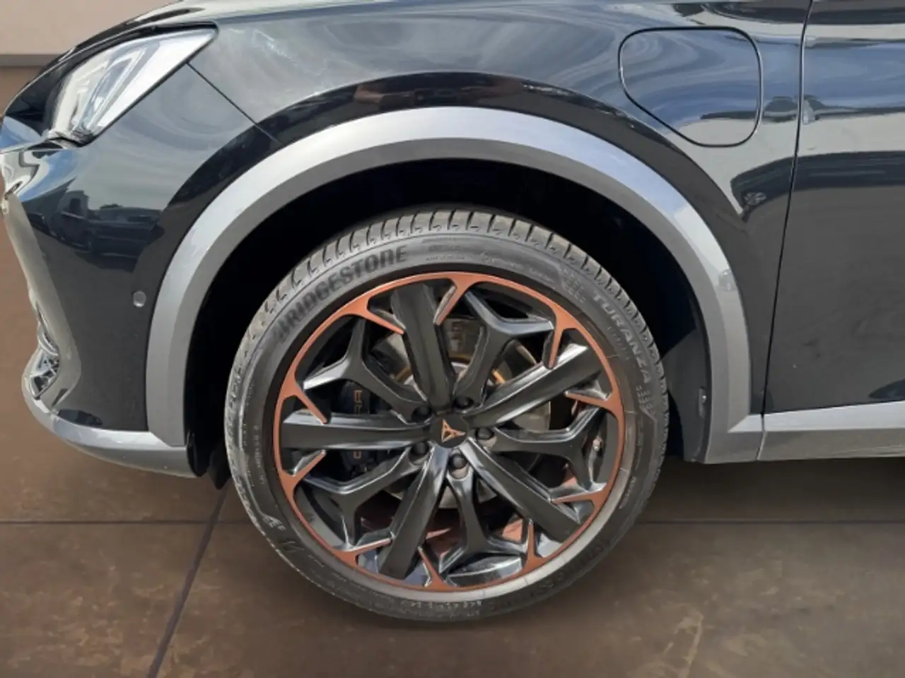 CUPRA Formentor VZ 1.4 TSI e-HYBRID DSG LED NAVI LM19'' ACC EL.SI — Vehicle gallery 8