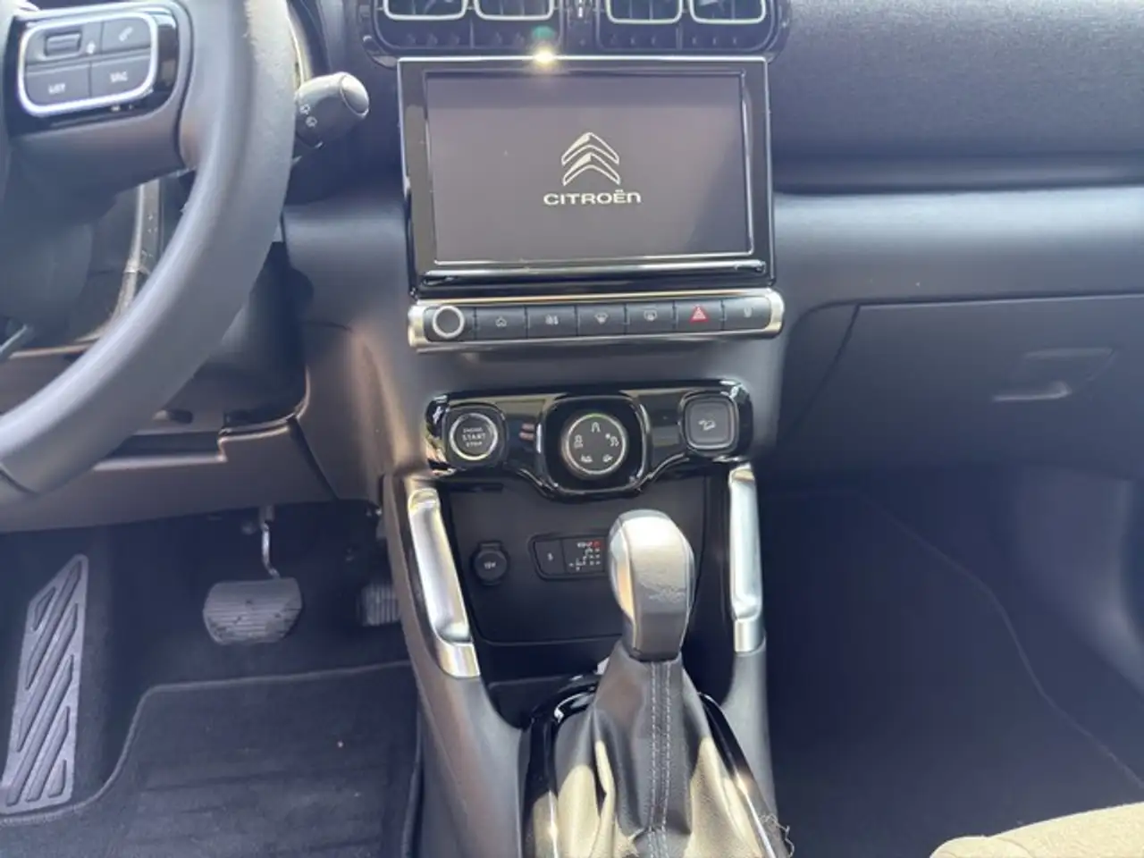 Citroen C3 Aircross Max NAVI KAMERA APPLE CARPLAY KLIMAAUTOMATIK — معرض صور السيارة 12