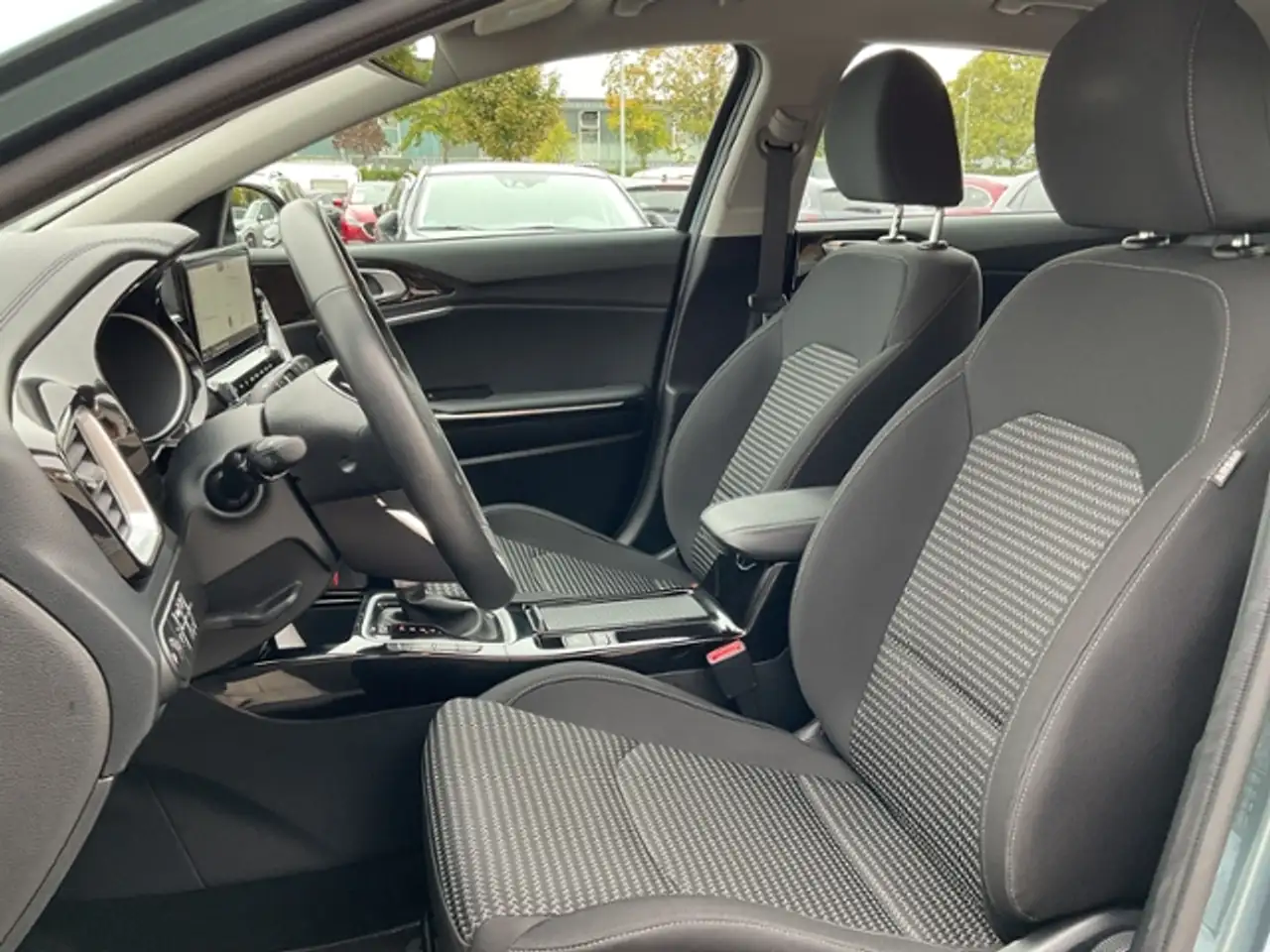 Kia Ceed / cee'd 1,5 AT Vision ACC Kamera Navi DAB — معرض صور السيارة 16