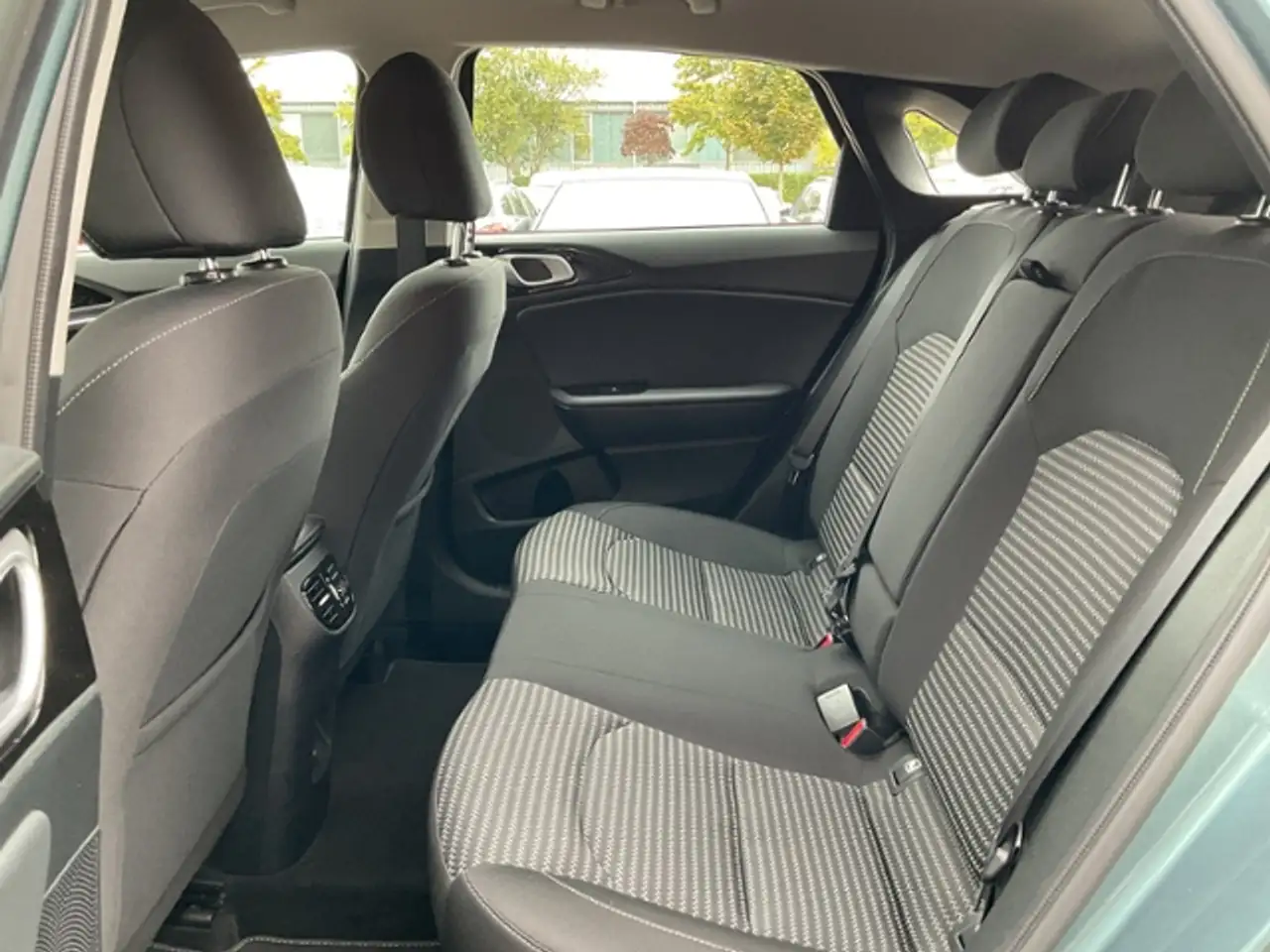 Kia Ceed / cee'd 1,5 AT Vision ACC Kamera Navi DAB — معرض صور السيارة 19