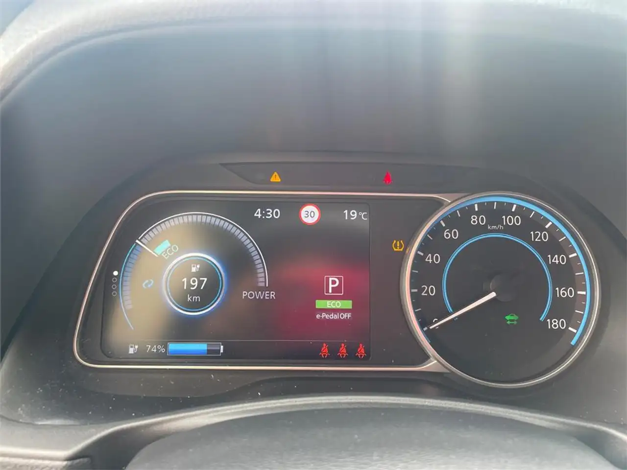 Nissan Leaf 40kWh N-Connecta — Vehicle gallery 11