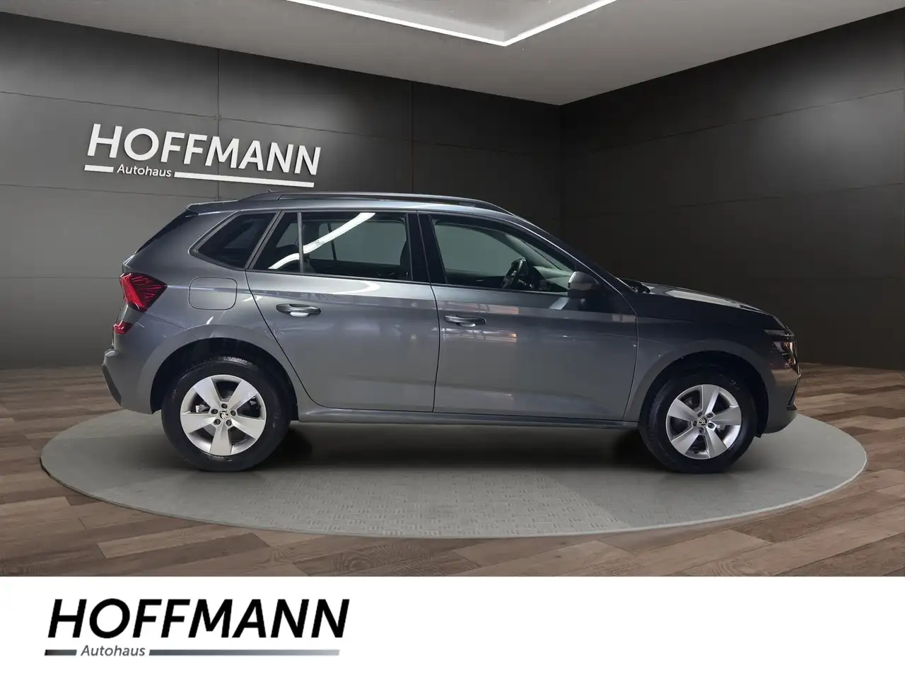Skoda Kamiq 1.0 TSI Essence LED+DAB+Sitzhzg — Galería del vehículo 4