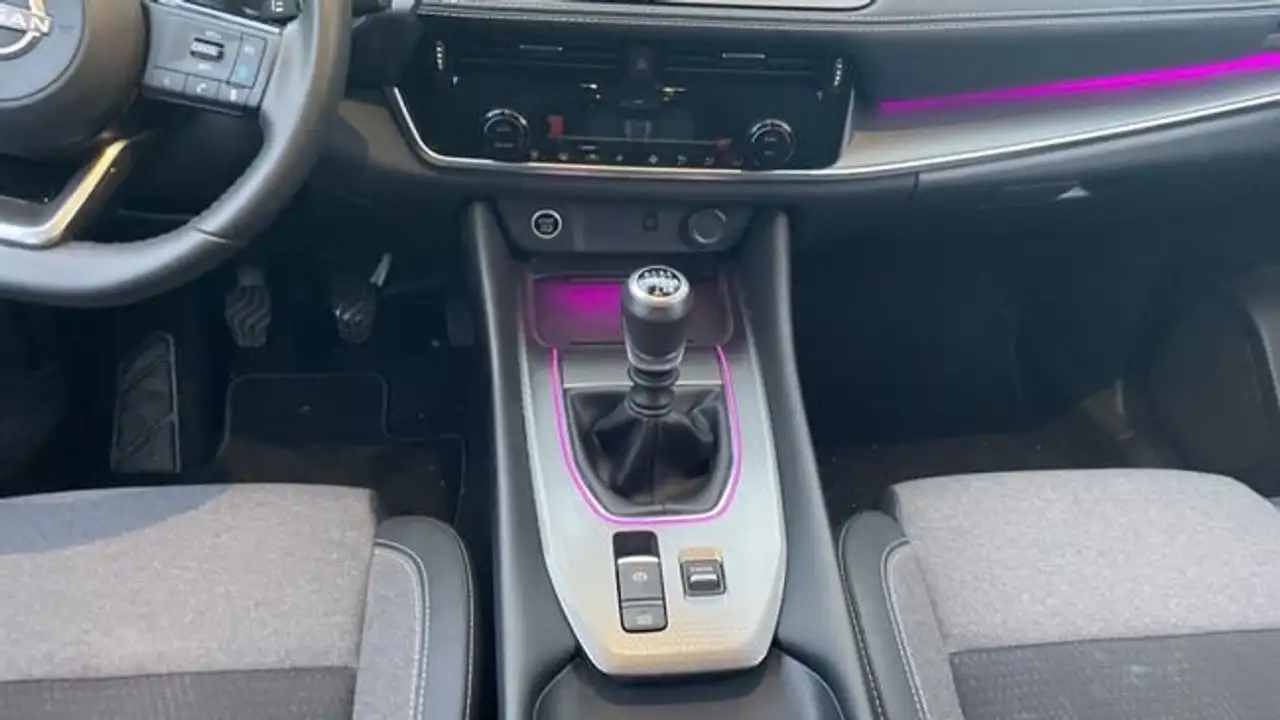 Nissan Qashqai 1.3 DIG-T MHEV 103KW N-CONNECTA 140 5P — معرض صور السيارة 16