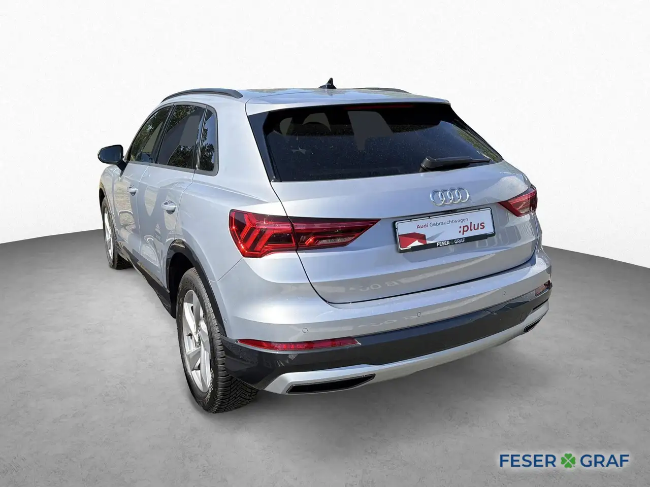 Audi Q3 advanced 35 TFSI S tr. MATRIX PANO 360° — Galería del vehículo 7