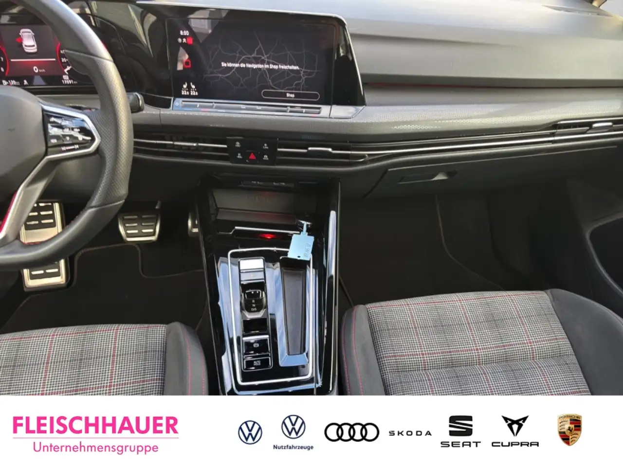 Volkswagen Golf GTI VIII 2.0 TSI DSG Sitz/Lenkradheizung — Vehicle gallery 18