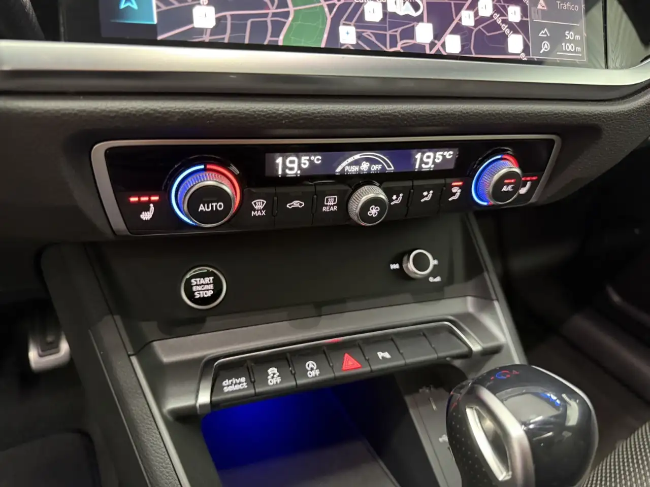 Audi Q3 35 TDI Black line quattro S tronic 110kW — معرض صور السيارة 13