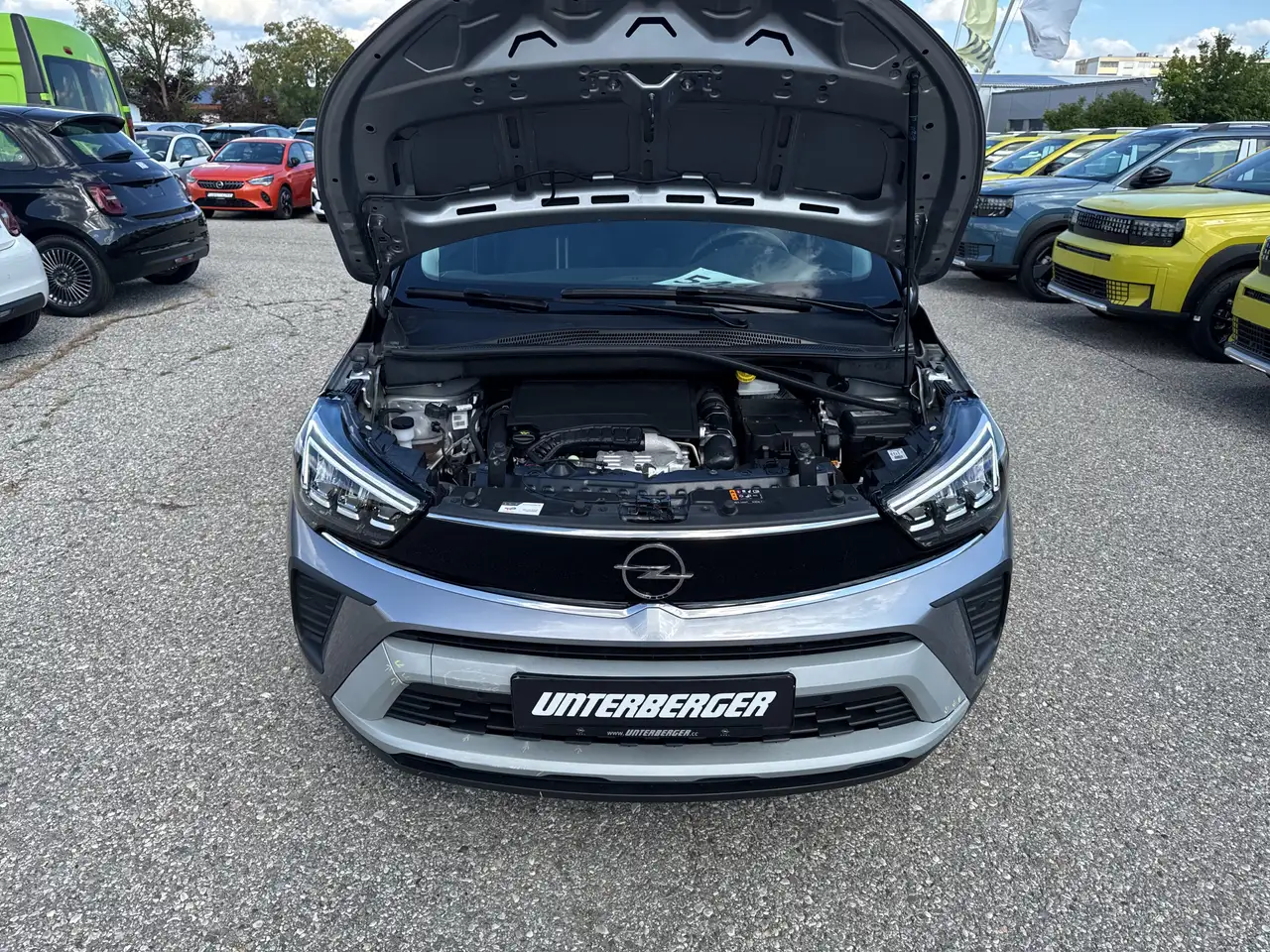 Opel Crossland Elegance 1.2 T-Direct Injection 130PS AT — معرض صور السيارة 15