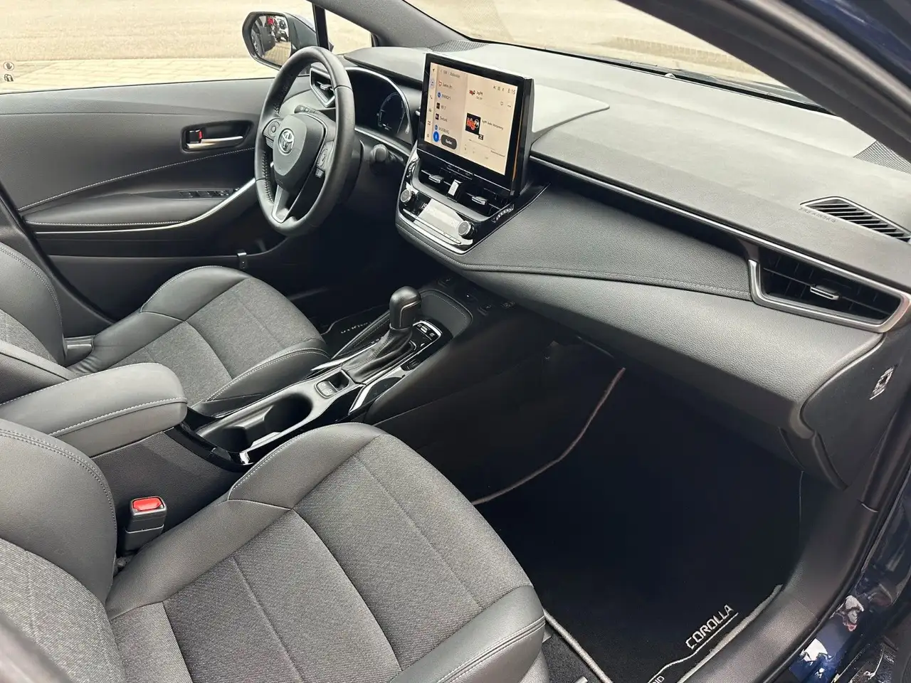 Toyota Corolla 1.8 TS Hybrid Team Deutschland + TECHNIK — Galerie du véhicule 11