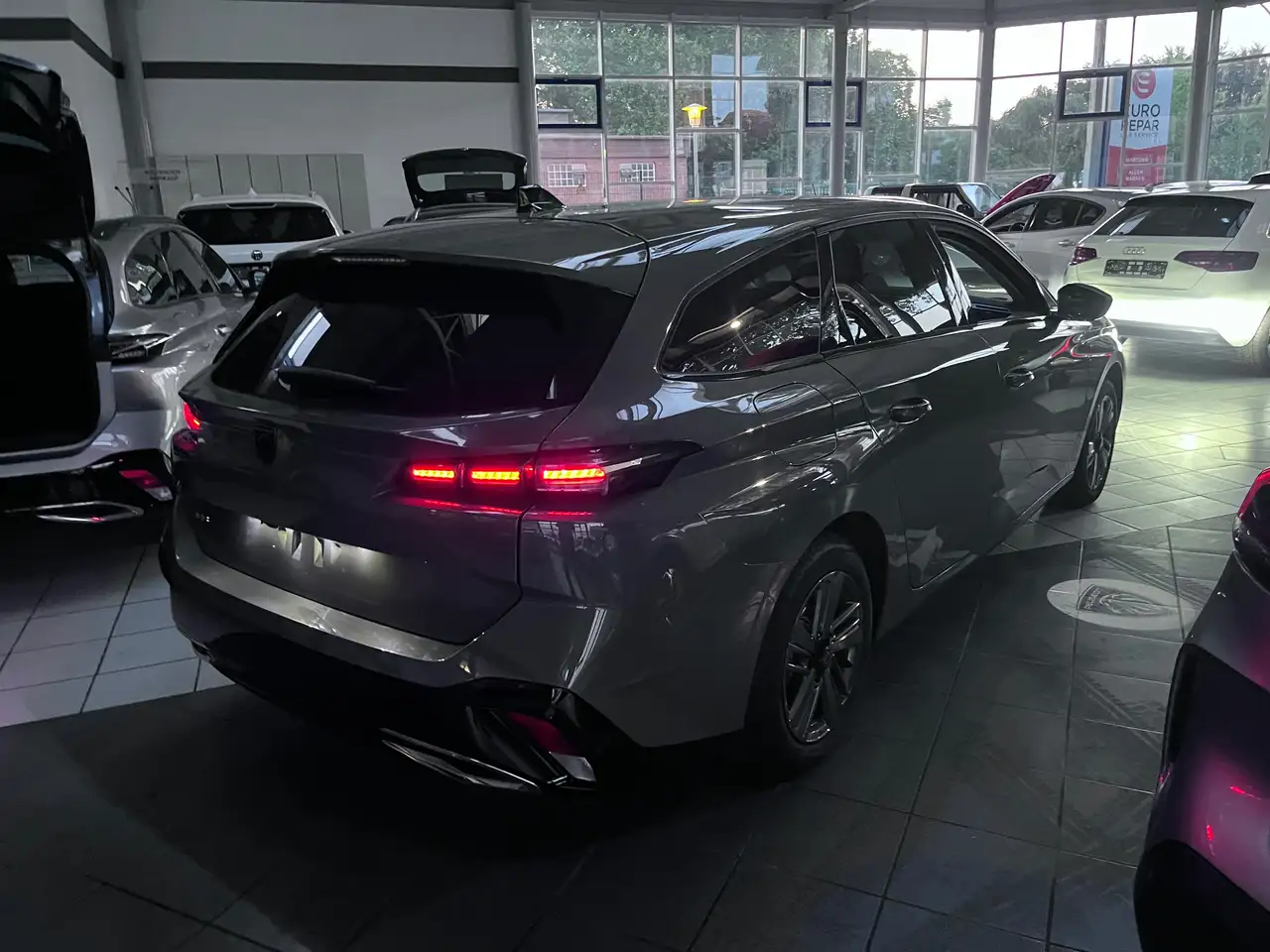 Peugeot 308 Allure — معرض صور السيارة 8