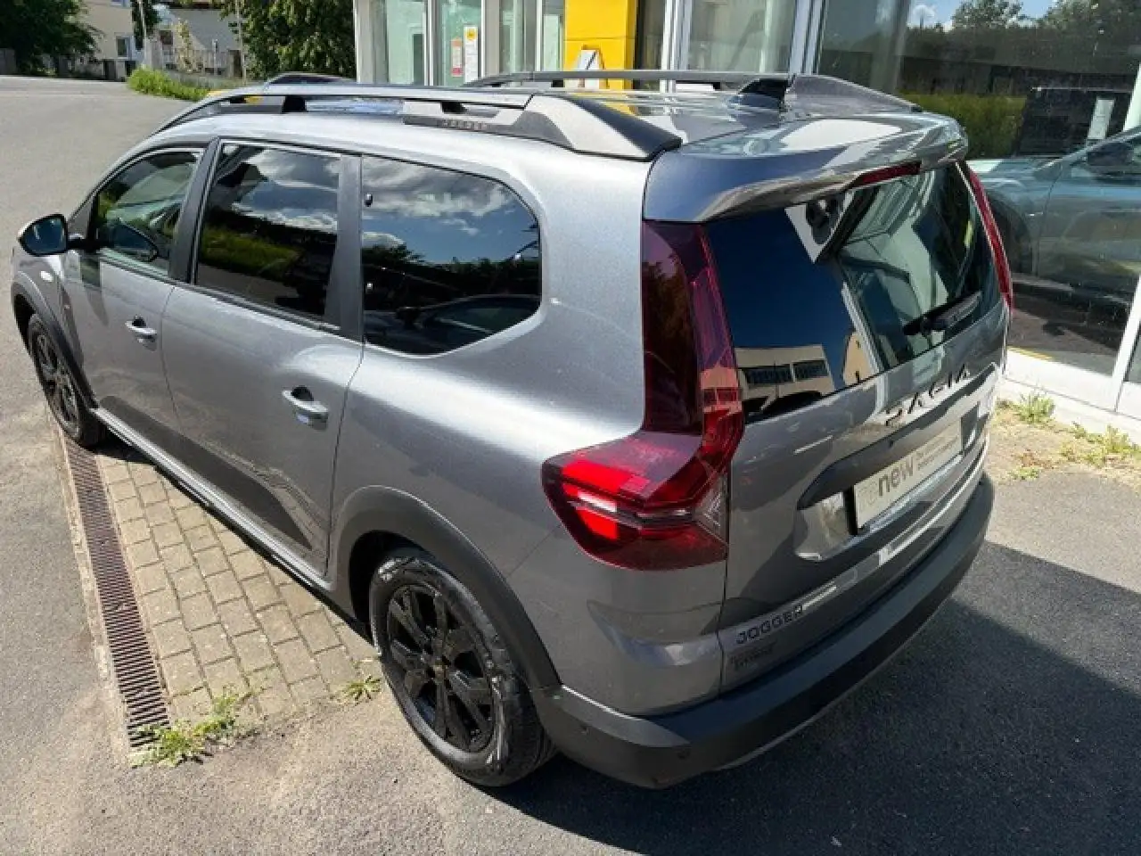 Dacia Jogger Extreme+ 7 Sitzer TCe 110 — Galerie du véhicule 6