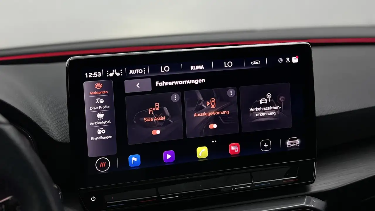 CUPRA Leon Sportstourer 2.0 TSI VZ PANO+MEMO+KEYLESS+ — Vehicle gallery 26