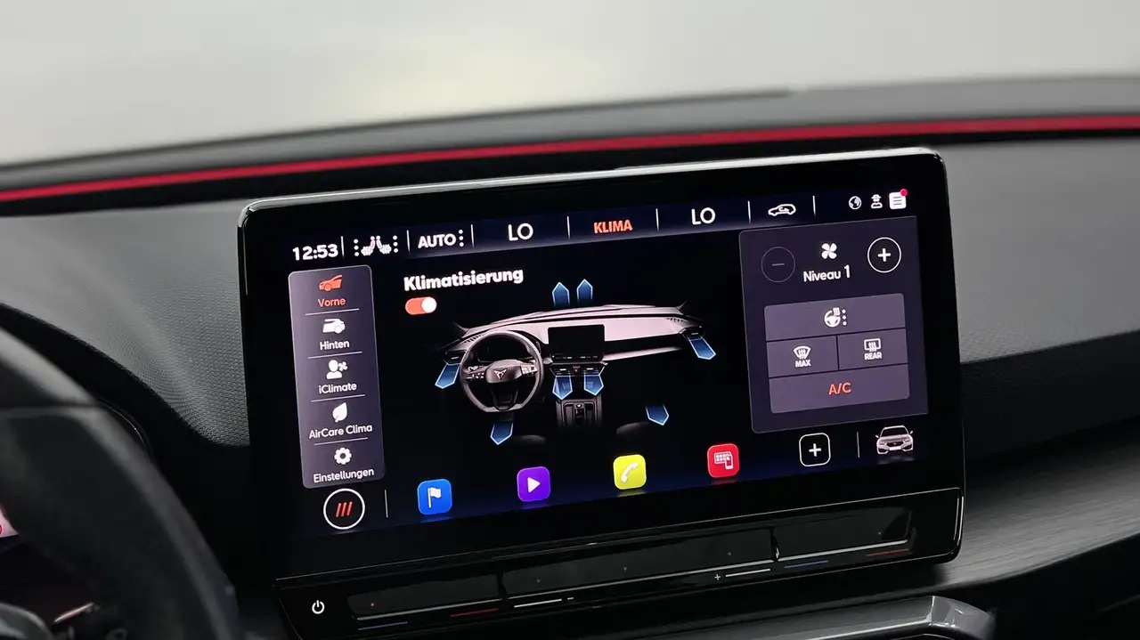 CUPRA Leon Sportstourer 2.0 TSI VZ PANO+MEMO+KEYLESS+ — Vehicle gallery 28