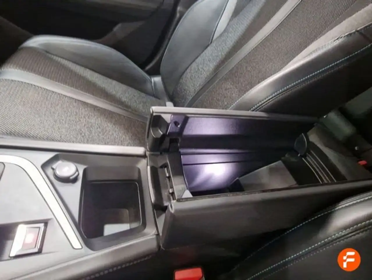 Peugeot 308 1.2 PureTech S&S Allure 130 — معرض صور السيارة 31