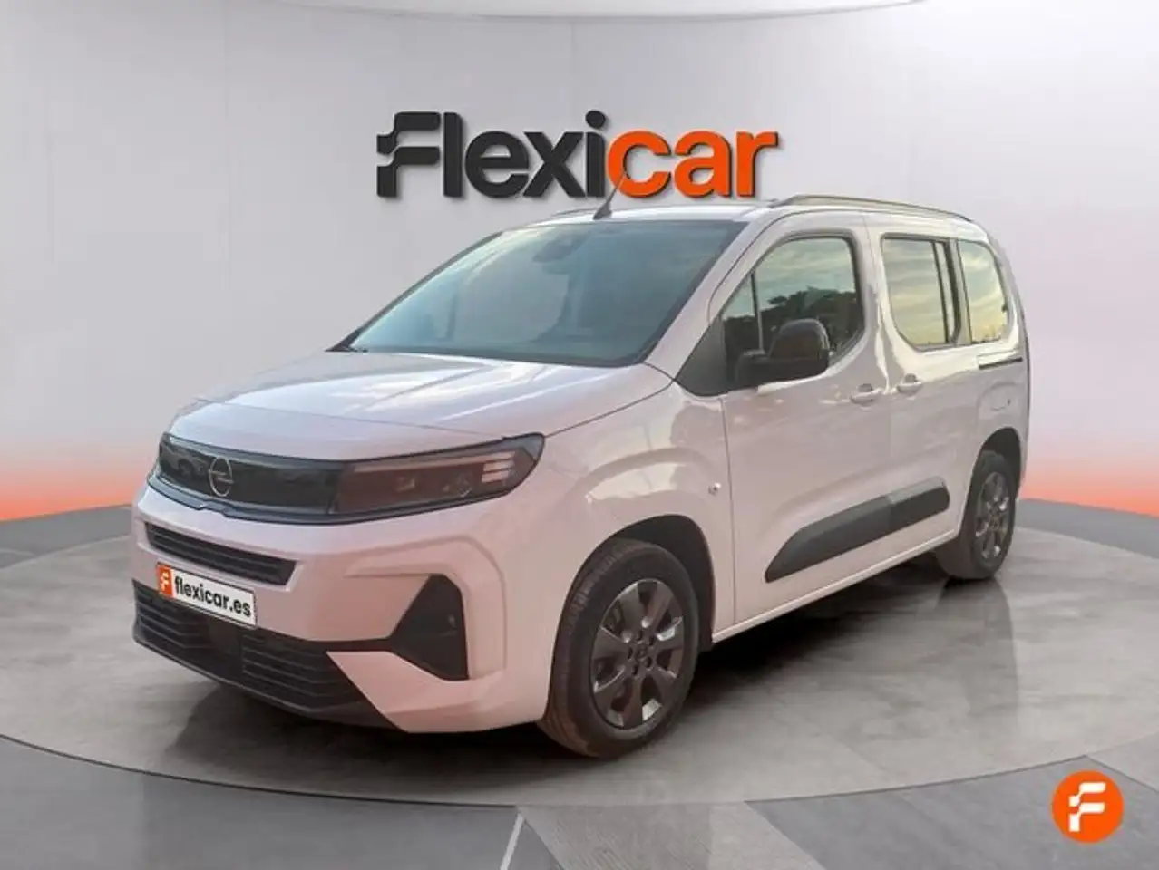 Opel Combo 100 Cv 1.5 Td S/S MT6 €6.4 — معرض صور السيارة 3