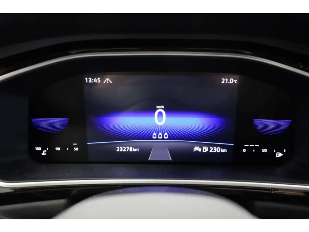 Volkswagen T-Roc 1.0 TSI R-Line 6-Gang LED/RFK/ACC/RFK/PDC — Galerie du véhicule 9