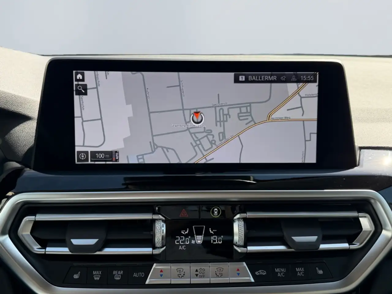 BMW X3 xDrive20i Aut. *PDC*SHZ*RCam*LED*Klima* — معرض صور السيارة 15
