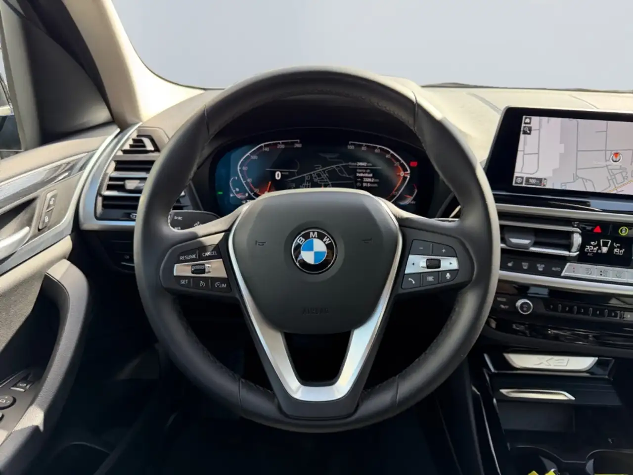 BMW X3 xDrive20i Aut. *PDC*SHZ*RCam*LED*Klima* — معرض صور السيارة 12
