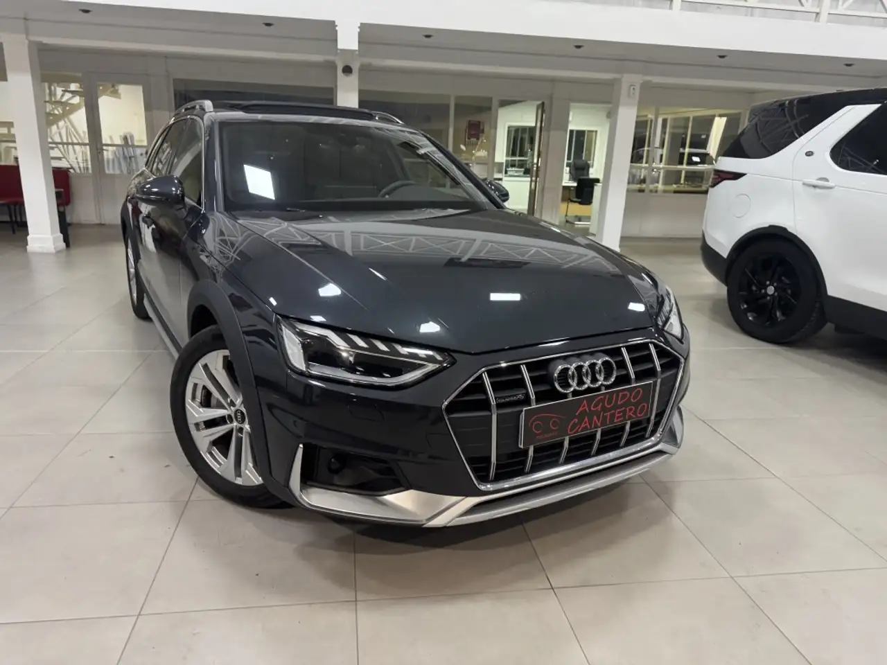 Audi A4 allroad 40 TDI quattro S-Tronic 150kW — Vehicle gallery 2