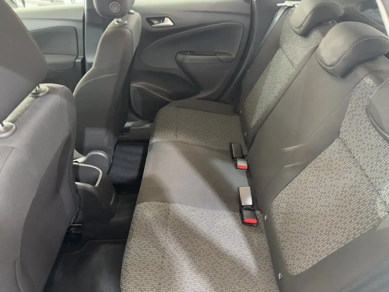 Opel Crossland 1.2 Direct Injection Turbo SHZ*AC — Galerie du véhicule 10
