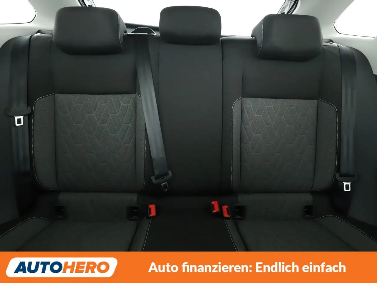 Volkswagen Taigo 1.0 TSI Move *NAVI*VC*LED*LIMIT*CAM*PDC*SHZ*ALU* — Galería del vehículo 16