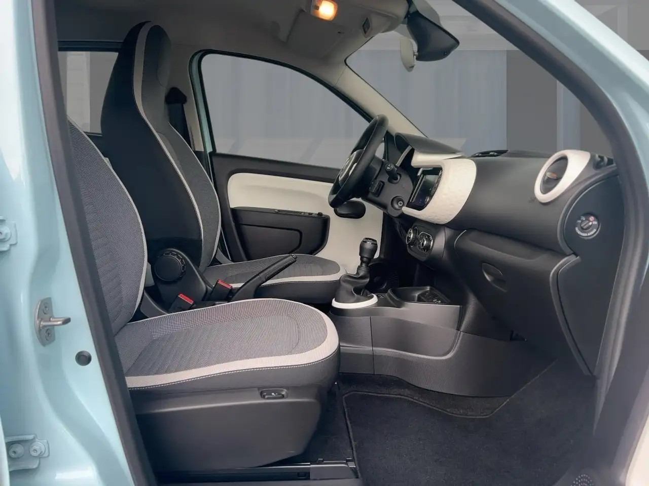 Renault Twingo EQUILIBRE SCe 65 Start & Stop Apple CarPlay — Galería del vehículo 8