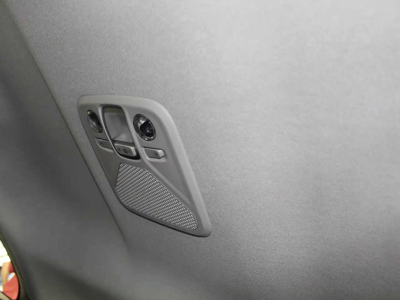 Citroen C4 MAX PT130 EAT LED Navi 360 Grad Kamera Head Up Alc — Vehicle gallery 18