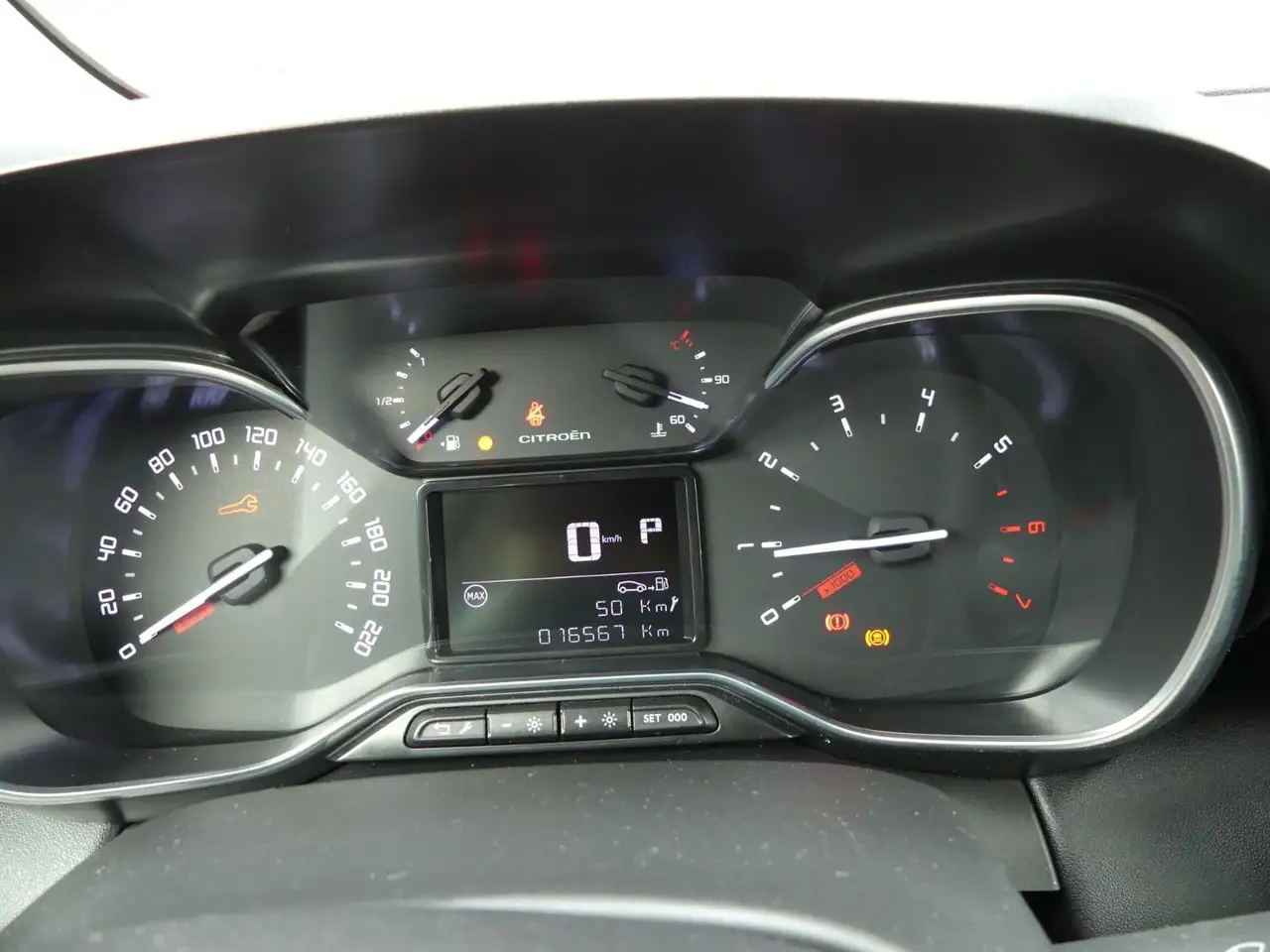 Citroen C3 Aircross PureTech 130 S&S EAT6 Max — معرض صور السيارة 15