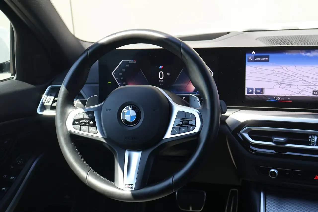 BMW 318 i M SPORT/SHADOW/ WIDES./SCHIEBE./HUD/LED/ACC/AHK — معرض صور السيارة 10