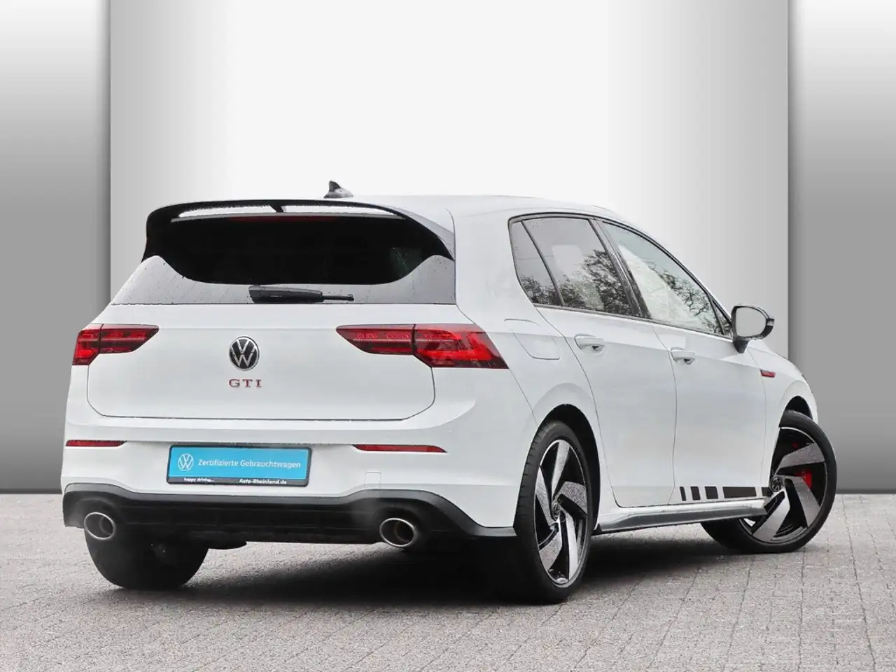 Volkswagen Golf GTI VIII Clubsport DSG PANO/LED/RÜCKFK./RADIO APP/ — معرض صور السيارة 2