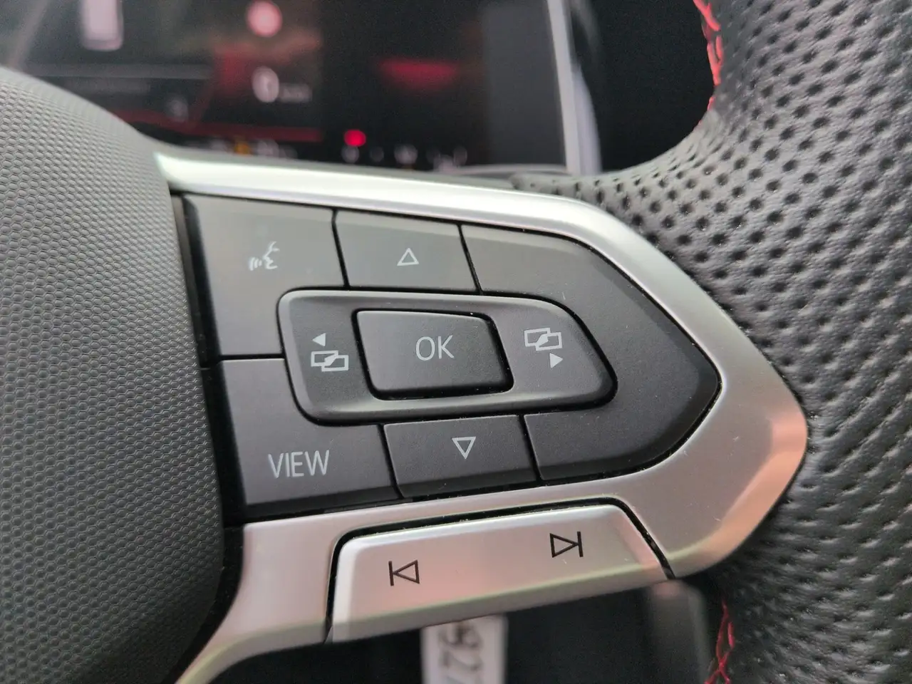 Volkswagen Polo GTI 2.0 TSI DSG CLIMATRONIC+SHZ+LED+ — Galerie du véhicule 14