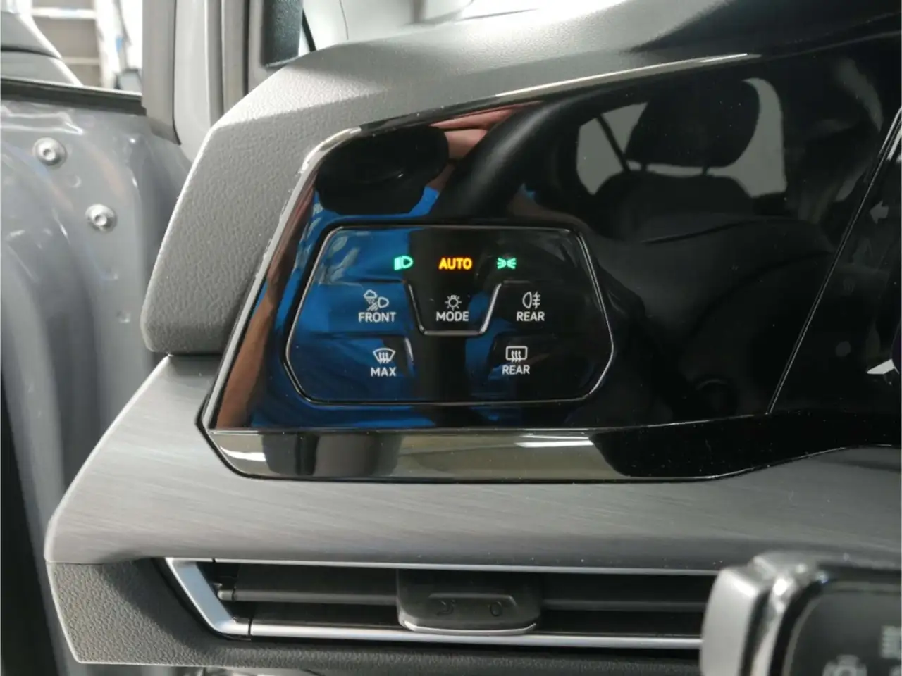 Volkswagen Golf 1.5 TSI Style 6-Gg. App-Connect/Kamera/LED — Vehicle gallery 27