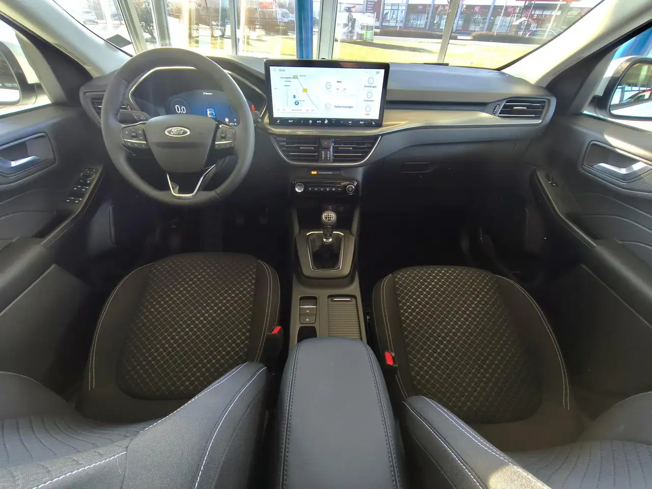 Ford Kuga 1.5 EcoBoost Titanium iACC,Winter Paket — معرض صور السيارة 9