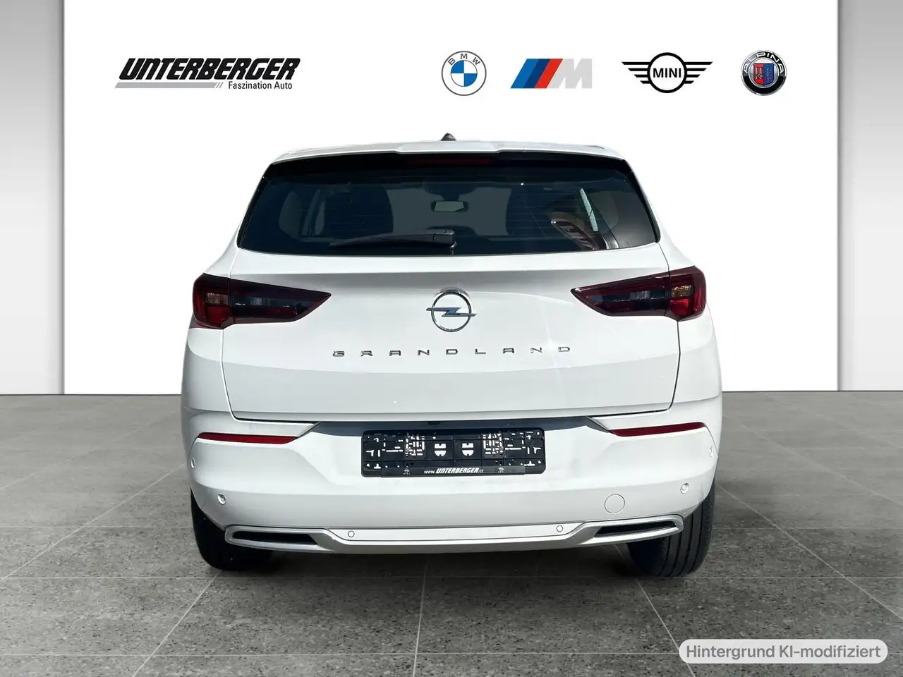Opel Grandland Enjoy 1.2 T-Direct-Injection 130PS MT — Galería del vehículo 5