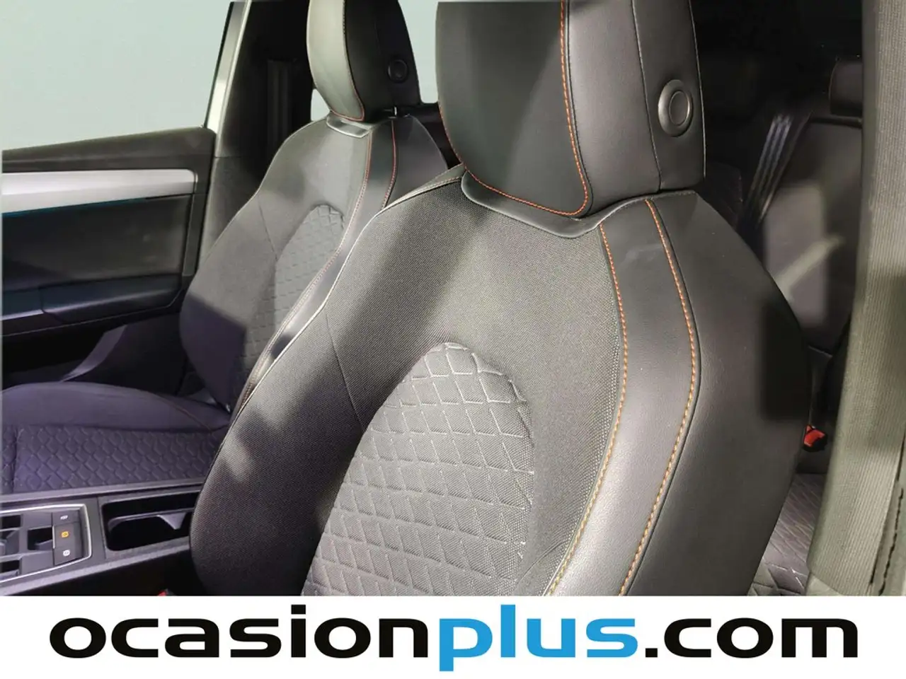 SEAT Leon 1.5 eTSI DSG-7 S&S FR Special Edition 150 — معرض صور السيارة 8
