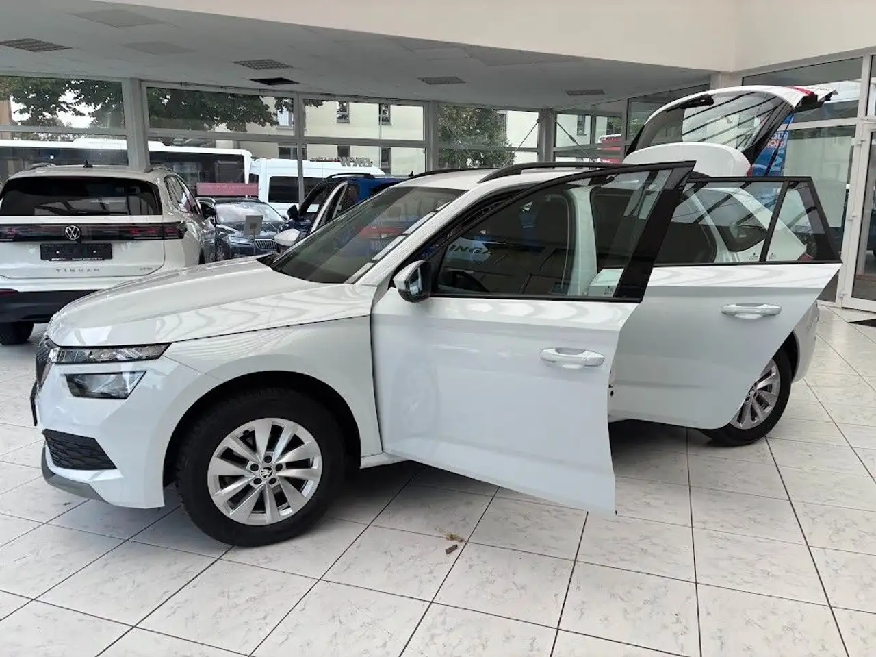 Skoda Kamiq Ambition 1.0TSI — معرض صور السيارة 23