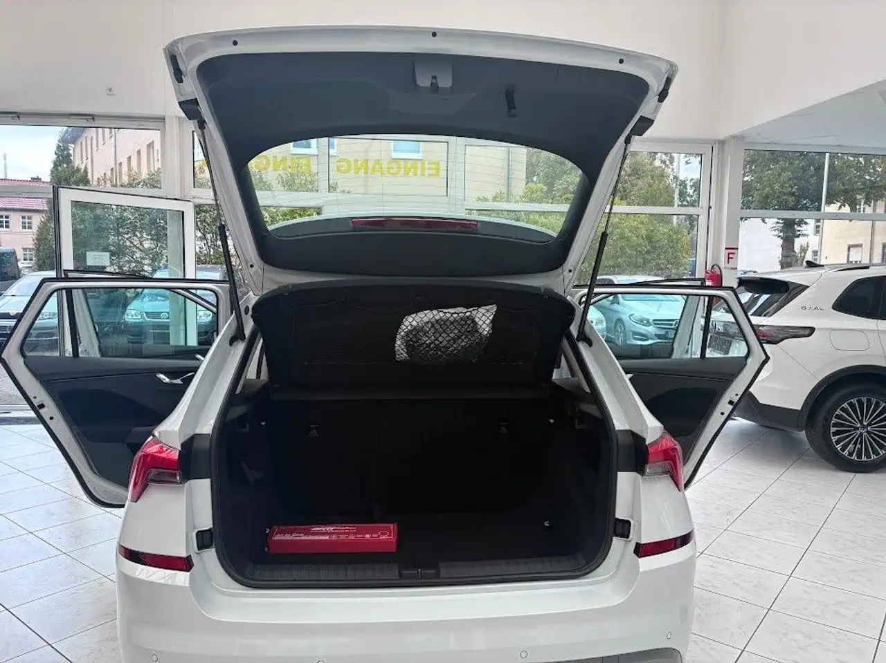 Skoda Kamiq Ambition 1.0TSI — معرض صور السيارة 9