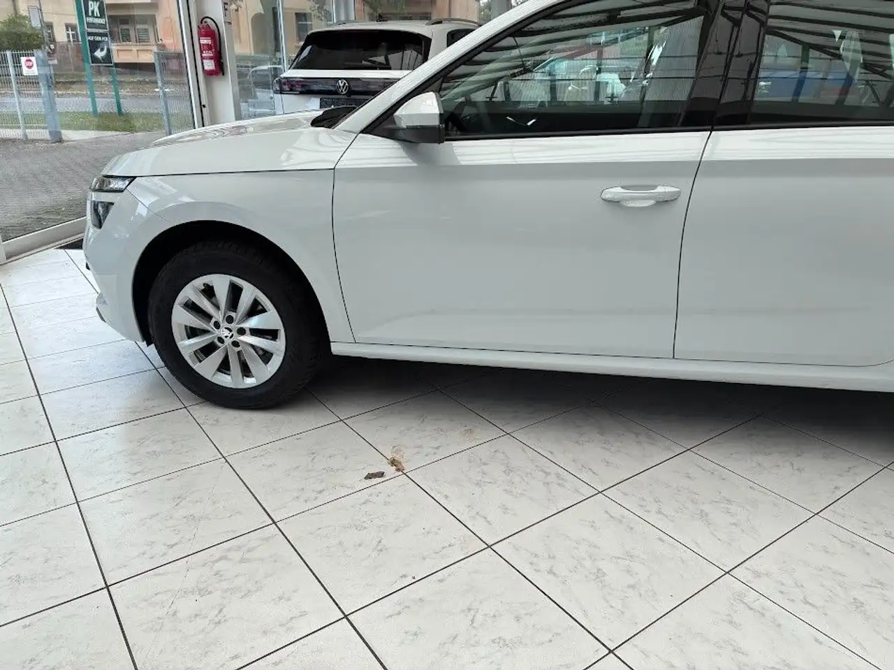 Skoda Kamiq Ambition 1.0TSI — معرض صور السيارة 2