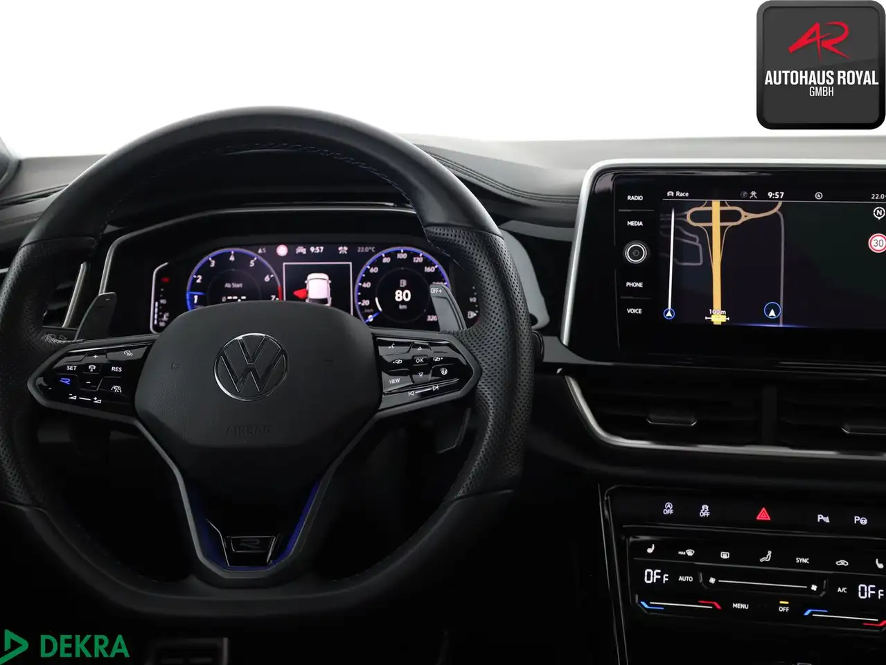 Volkswagen T-Roc R 2.0 TSI 4M KEYLESS,MATRIX,BEATS,KAMERA — معرض صور السيارة 15