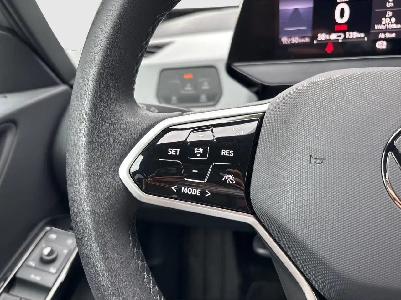 Volkswagen ID.3 Pro MOVE CAM ACC LM19 NAVI CARPLAY SITZHEIZ — Galería del vehículo 18