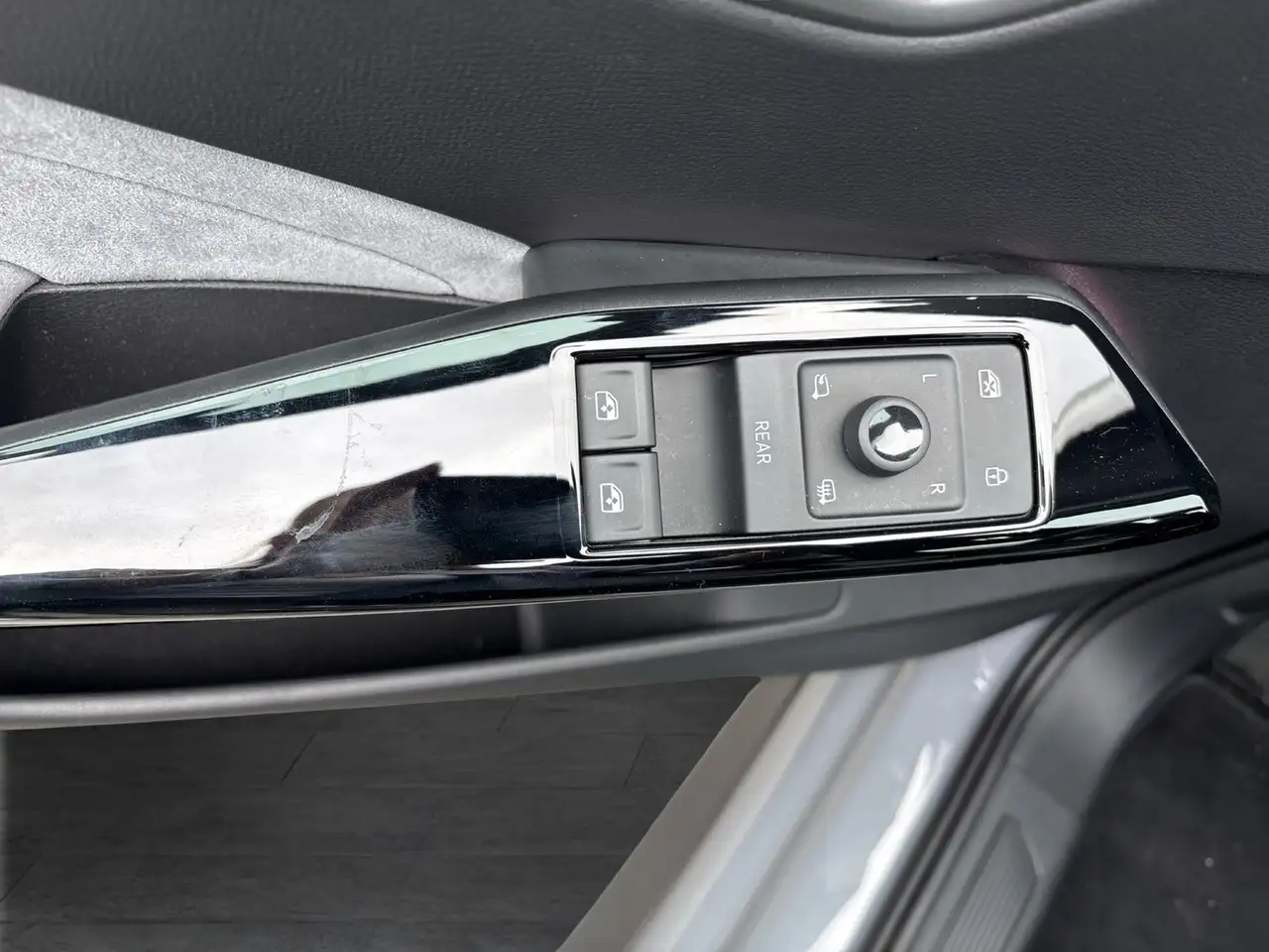 Volkswagen ID.3 Pro MOVE CAM ACC LM19 NAVI CARPLAY SITZHEIZ — Galería del vehículo 21