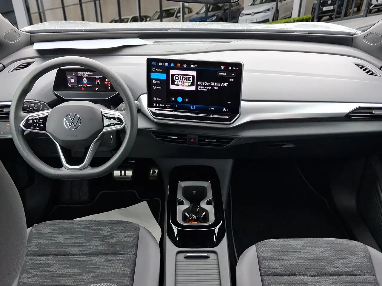 Volkswagen ID.4 Pure Pure mit Infotainment-Paket — معرض صور السيارة 10