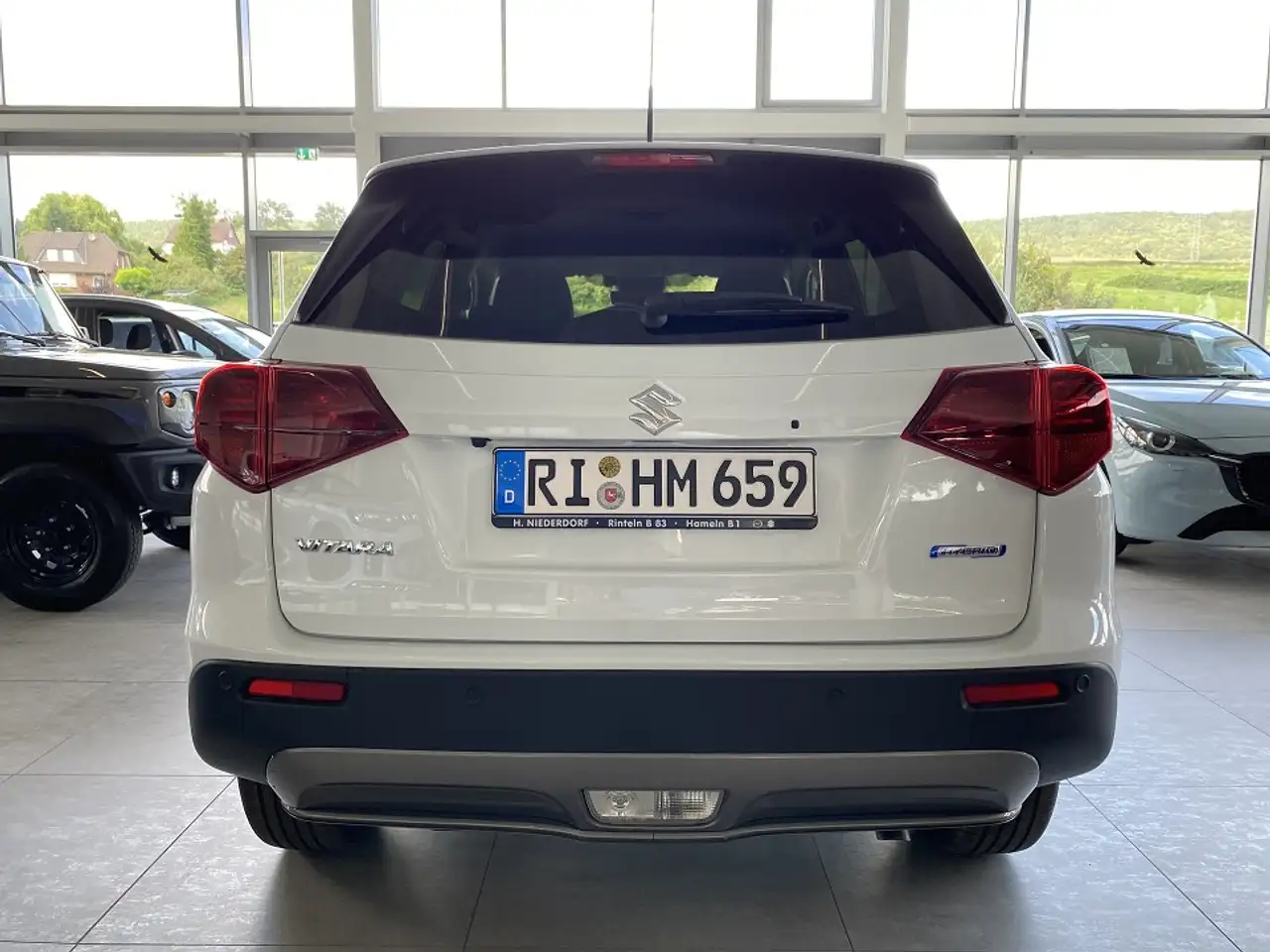 Suzuki Vitara 1.4 Boosterjet Comfort Allgrip NAVI — معرض صور السيارة 13
