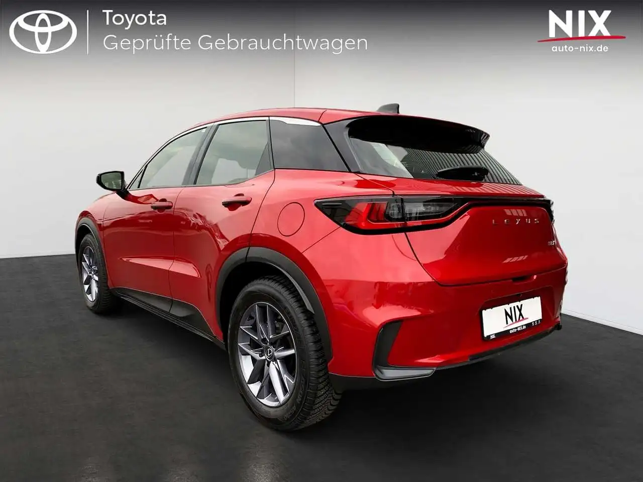 Lexus LBX 1.5 Hybrid + Komfortpaket Allwetterreifen — معرض صور السيارة 2