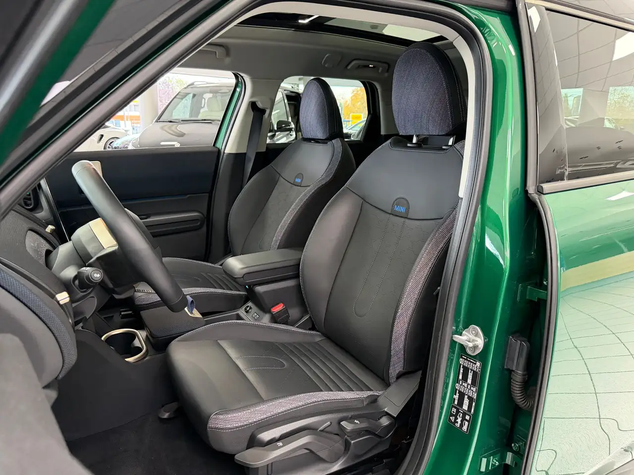 MINI Sonstige ALL4 Classic Trim*HUD*KEYL — معرض صور السيارة 11