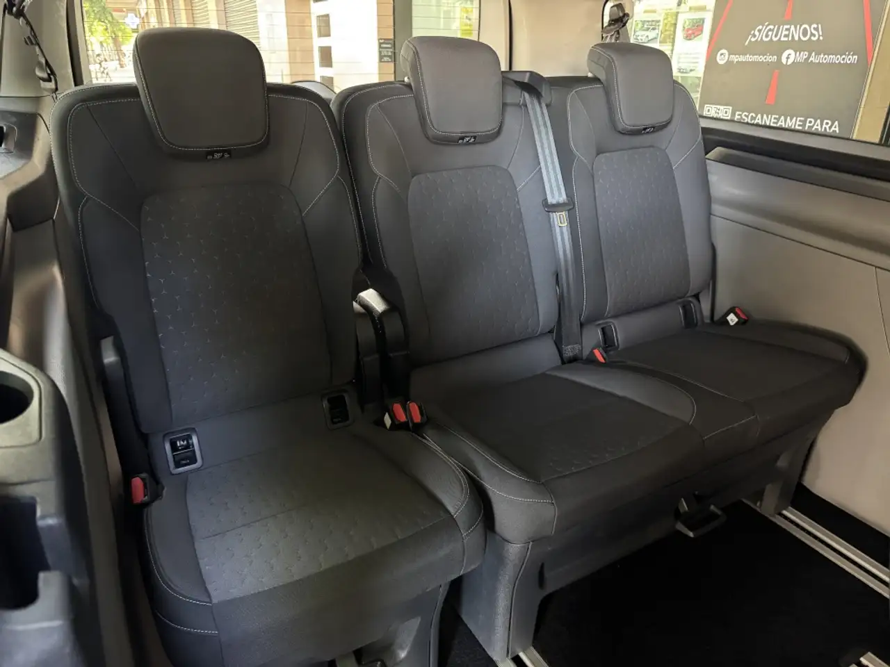Ford Tourneo Custom 2.0 EcoBlue Titanium Aut. 170 — Galerie du véhicule 12