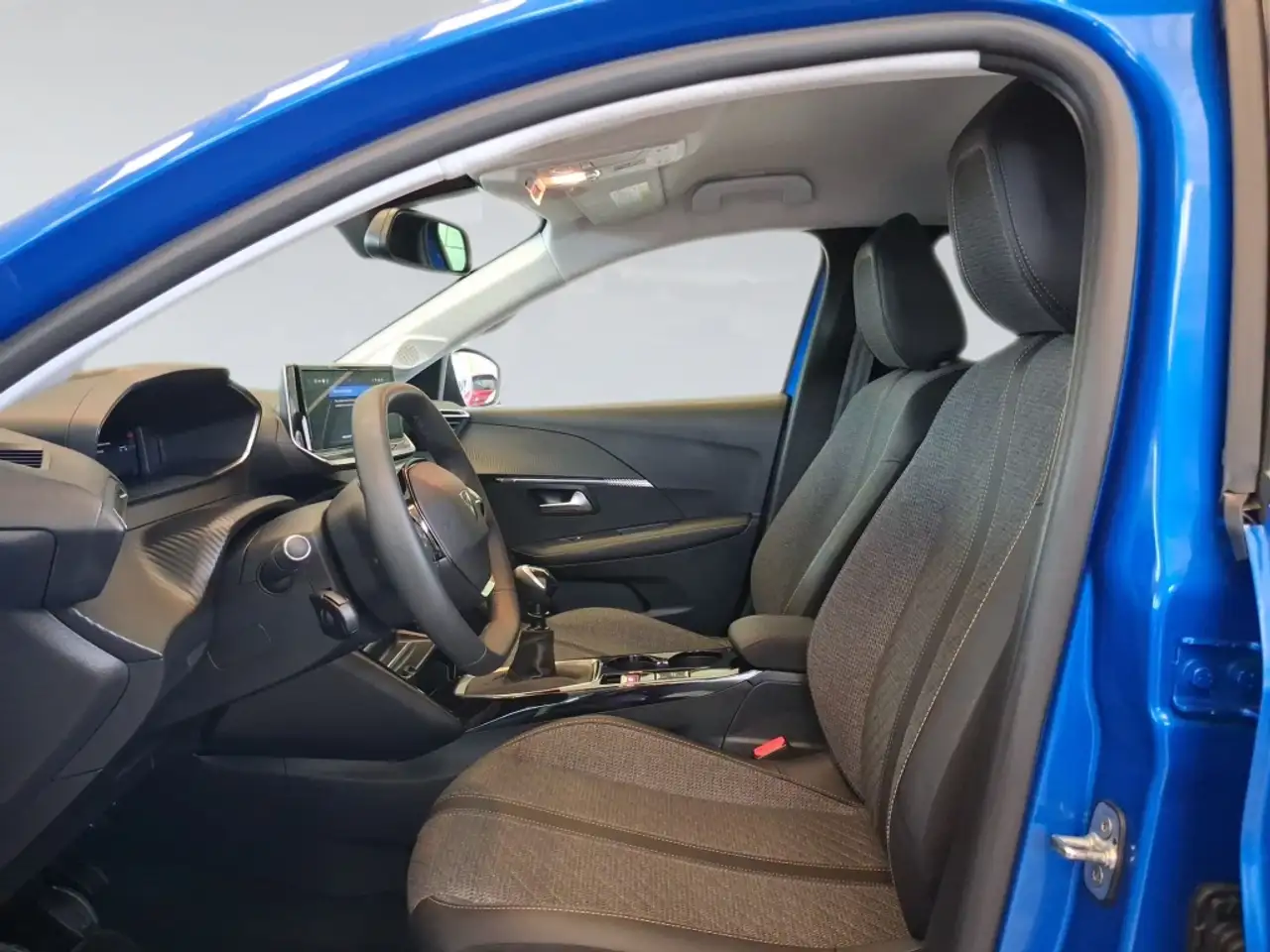 Peugeot 208 ALLURE 1.2 PURETECH 100CV 5P — Galerie du véhicule 17