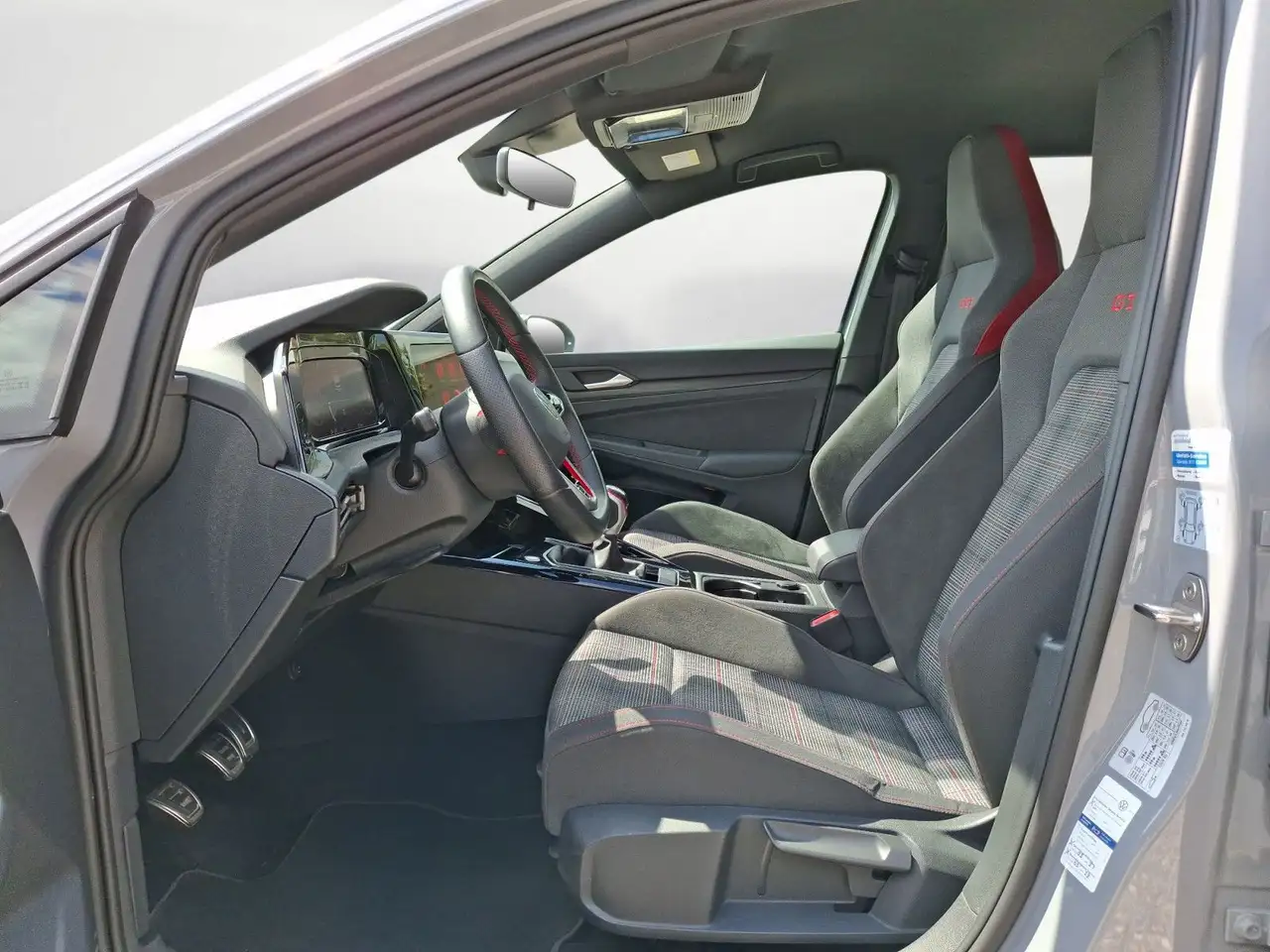 Volkswagen Golf GTI 2.0 TSI DIG.-COCKPIT*PDC*LED*CARPLAY*TE — معرض صور السيارة 7